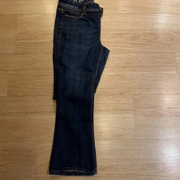 DKNY East Side Jeans Faded Blue Denim Size 8 - Picture 4 of 12